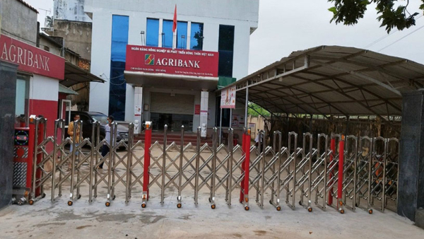 Congxeptudong.com-thi-cong-lap-dat-cong-xep-dien